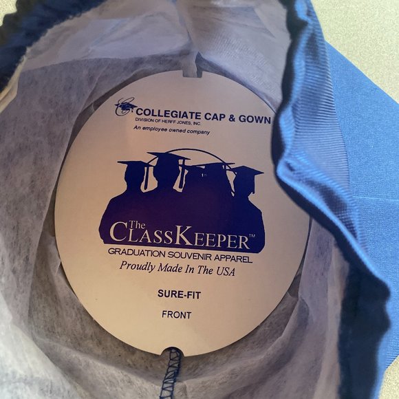 Graduation Cap and Gown - Blue w/ Silver Class of 2000 - Picture 6 of 7